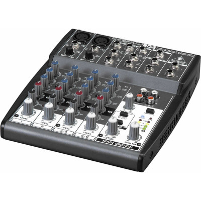 Behringer XENYX 802