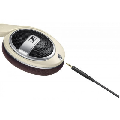 Sennheiser HD599