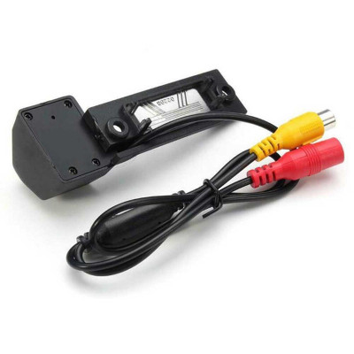 Камера заднього виду No Brand Volkswagen Passat B6 Caddy 04-10 Jetta 05-11 Golf V Touran 03-10 TransporterT5 (5010) Камера заднього виду No Brand Volkswagen Passat B6 Caddy 04-10 Jetta 05-11 Golf V Touran 03-10 TransporterT5 (5010)