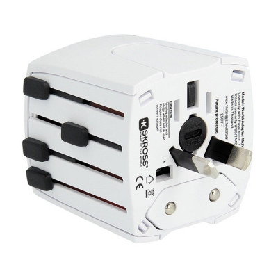Адаптер Lifeventure European Travel Adaptor USB (1012-77132) Адаптер Lifeventure European Travel Adaptor USB (1012-77132)