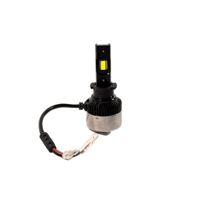 Комплект LED ламп HeadLight FocusV H3 (Pk22s) 40W 12V с активным охлаждением Комплект LED ламп HeadLight FocusV H3 (Pk22s) 40W 12V с активным охлаждением