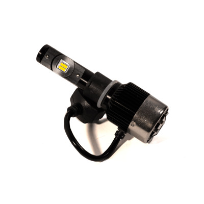 Комплект LED ламп HeadLight FocusV H4 (P43t) 40W 12V с активным охлаждением Комплект LED ламп HeadLight FocusV H4 (P43t) 40W 12V с активным охлаждением