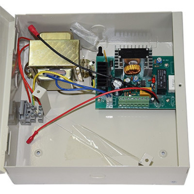 Блок бесперебойного питания Yli Electronic YP-902-12-3 Блок бесперебойного питания Yli Electronic YP-902-12-3