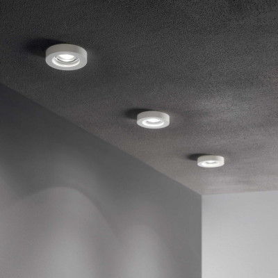 Точечный светильник BLUES ROUND BIANCO Ideal Lux 113999 Точечный светильник BLUES ROUND BIANCO Ideal Lux 113999