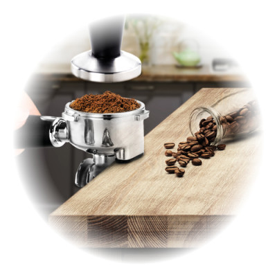 Кофеварка Trisa 6219.8212 Barista Plus красная (5655) Кофеварка Trisa 6219.8212 Barista Plus красная (5655)
