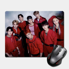 Ігрова поверхня Nextprint Стрей Кідс Червоне - Stray Kids 220 х 180 мм (18953)