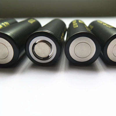 Акумулятор 21700 45A BST 3.7 V 4500 mah BST Чорний Акумулятор 21700 45A BST 3.7 V 4500 mah BST Чорний