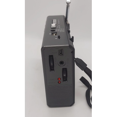 Портативный радиоприемник No Brand FP 1773U USB FM Портативный радиоприемник No Brand FP 1773U USB FM