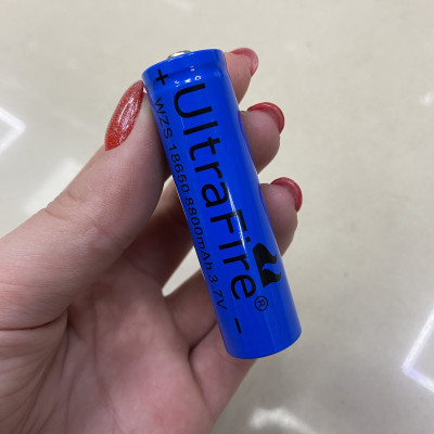 Аккумулятор UltraFire 18650 8800 mAh 3.7V Аккумулятор UltraFire 18650 8800 mAh 3.7V