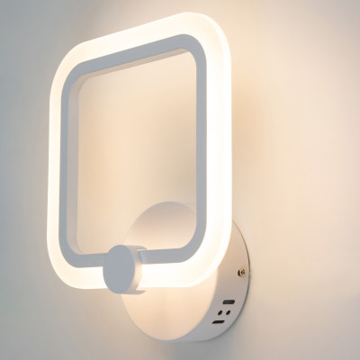Светильник светодиодный настенный LED бра Sunlight белый 5667/1W