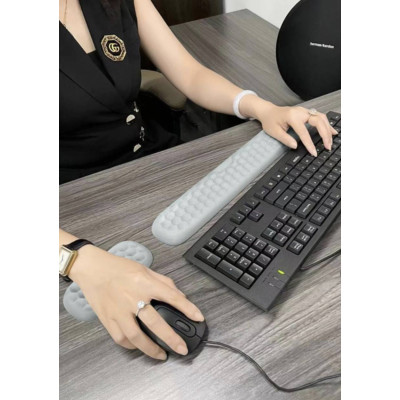 Коврик для клавиатуры Joy 440х80х20 мм Белый hub_fx71kr Коврик для клавиатуры Joy 440х80х20 мм Белый hub_fx71kr