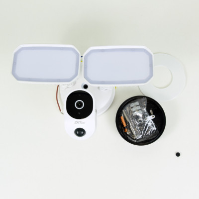 IP-видеокамера ZKTeco C9A2P WiFi LED light 3 Мп Белый (244926) IP-видеокамера ZKTeco C9A2P WiFi LED light 3 Мп Белый (244926)