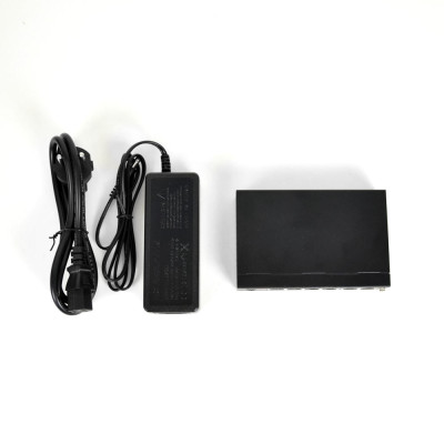 Коммутатор Atis PoE-1006-4P/250m/8L (302522) Коммутатор Atis PoE-1006-4P/250m/8L (302522)