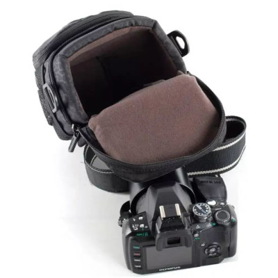 Сумка для фотокамери Continent 17.5х12х17.5 см Чорний (FF-04Black) Сумка для фотокамери Continent 17.5х12х17.5 см Чорний (FF-04Black)