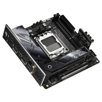 ASUS ROG STRIX X670E-I GAMING WIFI