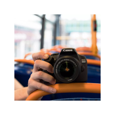 Canon EOS 2000D + EF-S 18-135mm (2728C016)