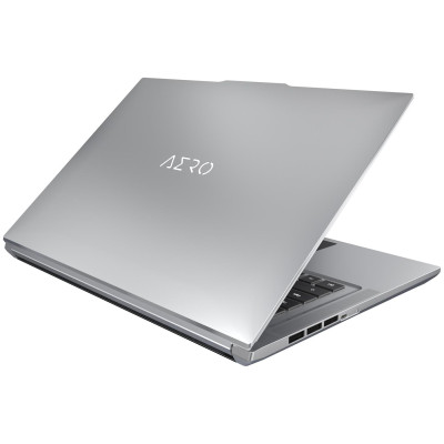 GIGABYTE AERO 16 XE5 (XE5-73EE948HP)
