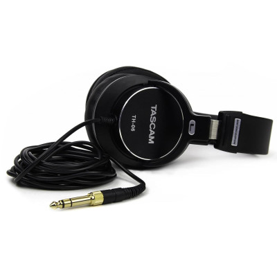Tascam TH-06