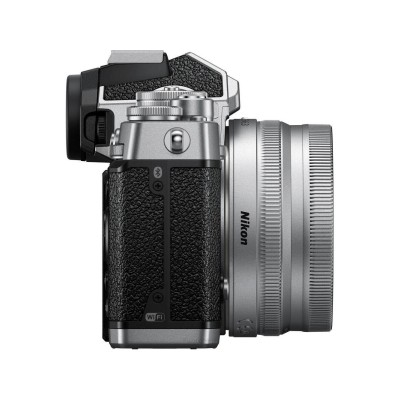 Nikon Z fc + 28mm (VOA090K001)