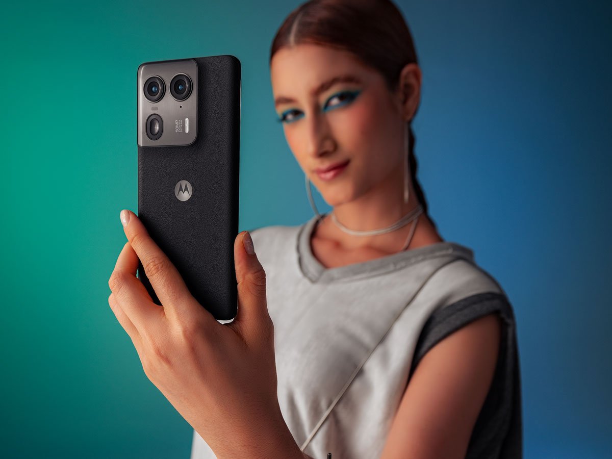 Задня частина Motorola edge 50 ultra