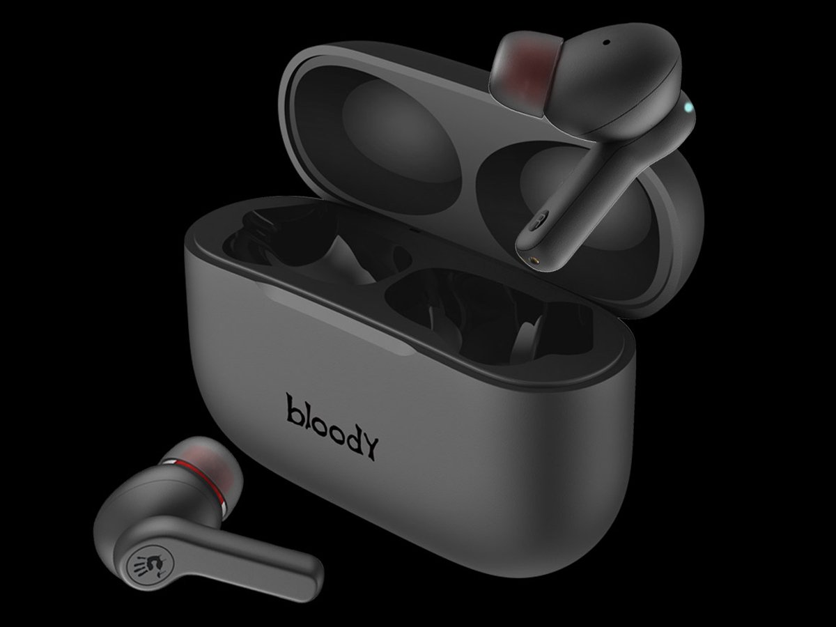 Бездротові навушники A4Tech TWS M30 Black - вид із відкритим зарядним футляром