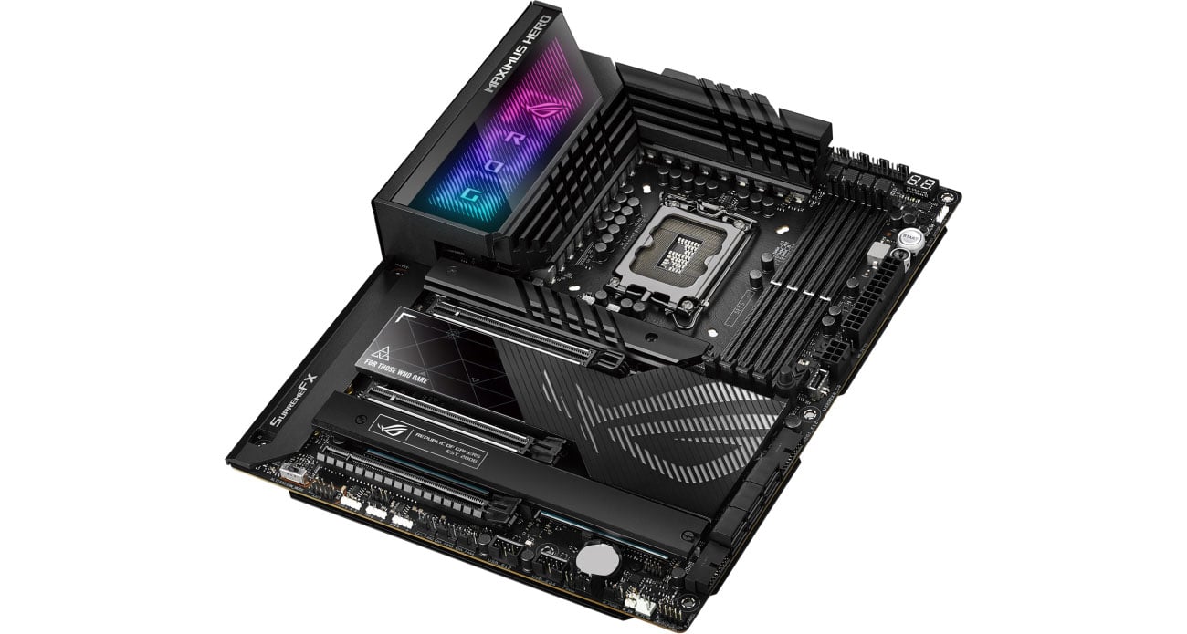 Роз'єми ASUS ROG MAXIMUS Z790 HERO