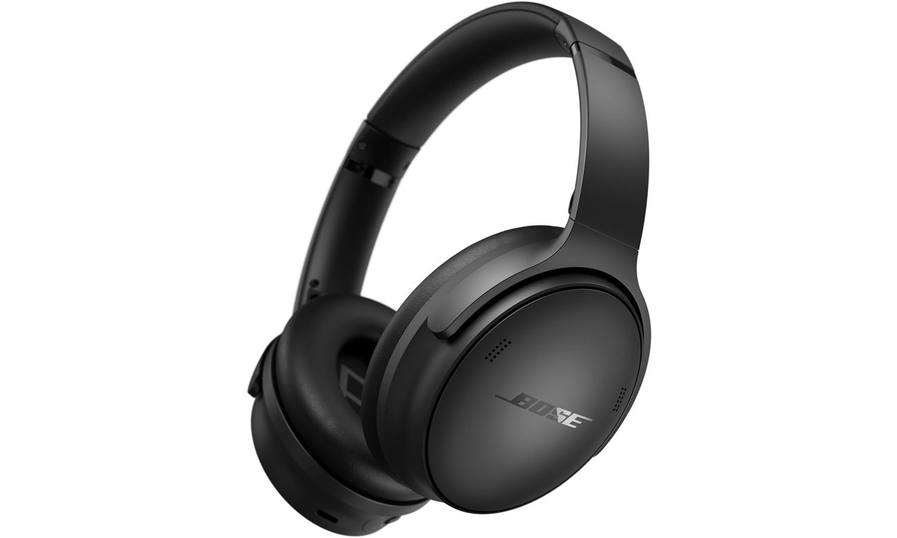 Беспроводные наушники Bose QuietComfort Black – вид спереди под углом