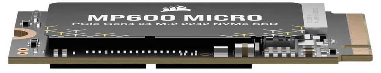 Corsair MP600 MICRO M.2 SSD – вид спереди под углом