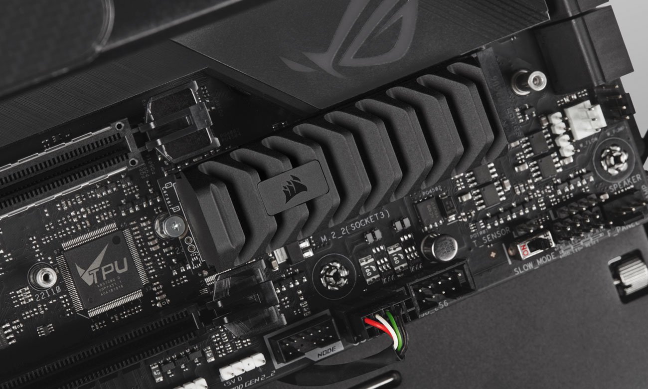 Corsair M.2 PCIe Gen4 NVMe MP600 Pro XT на материнськiй платi