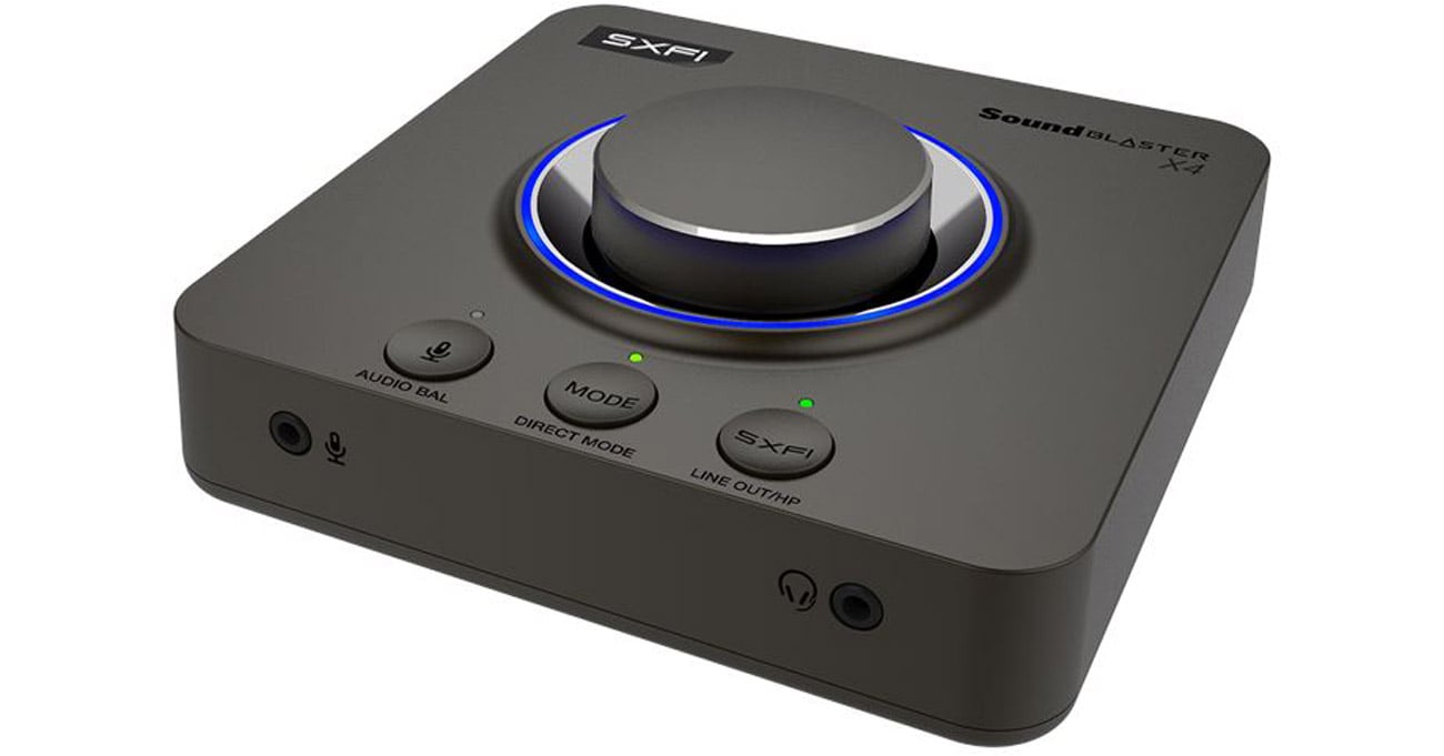 Звукова карта Creative Sound Blaster X4 – вигляд спереду під кутом