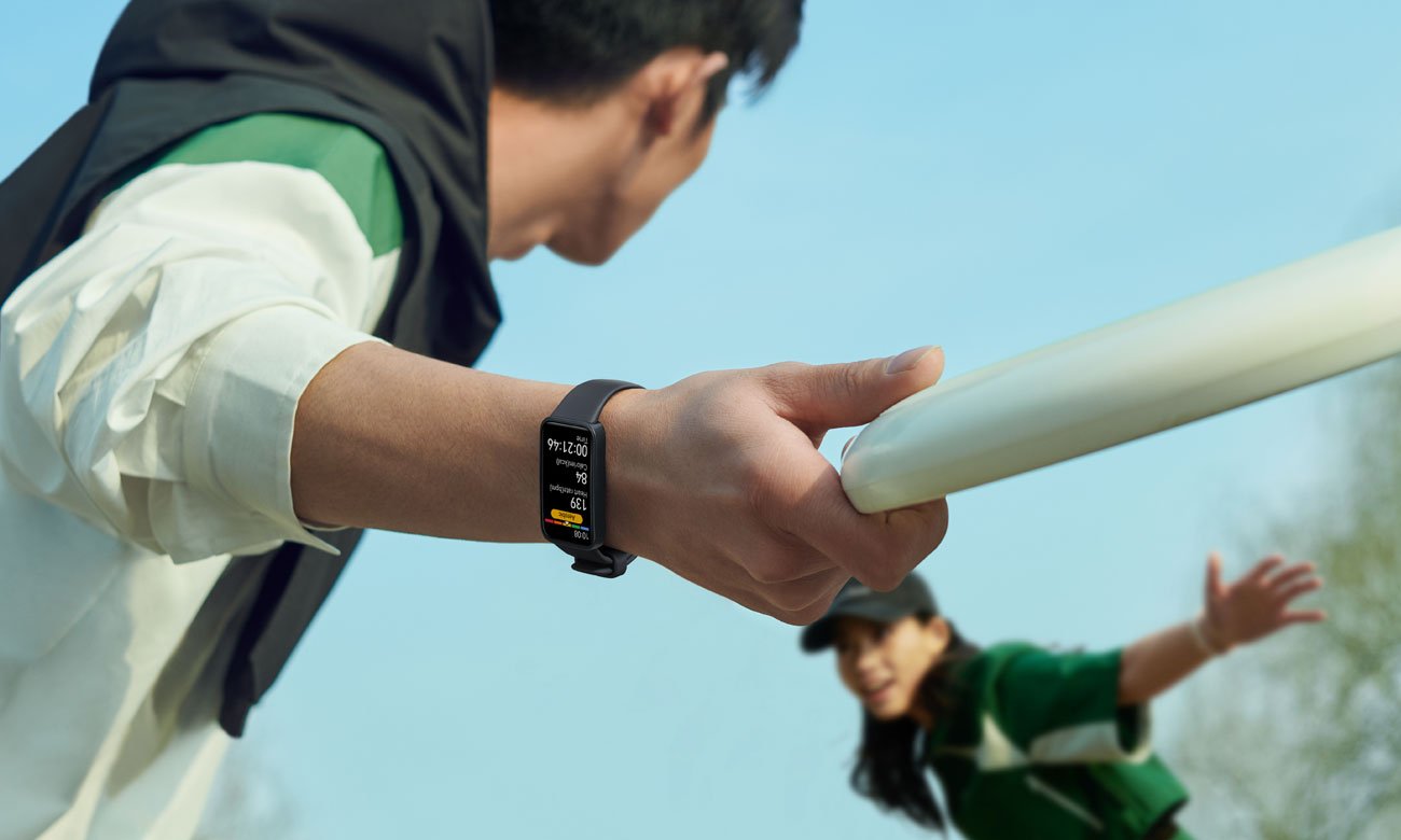 Спортивний годинник Huawei Band 8