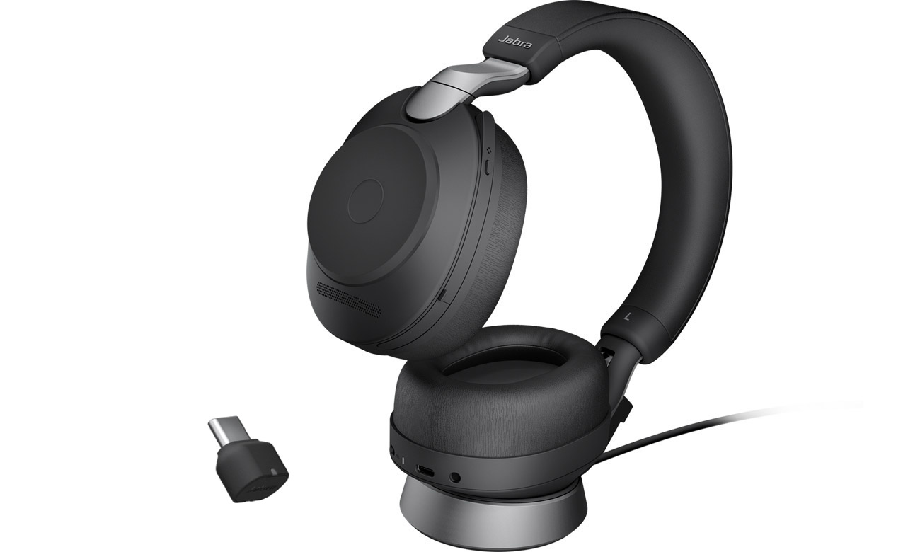 Стереогарнiтура Jabra Evolve2 85 MS + док-станцiя для заряджання + адаптер USB-C – кутовий вид спереду