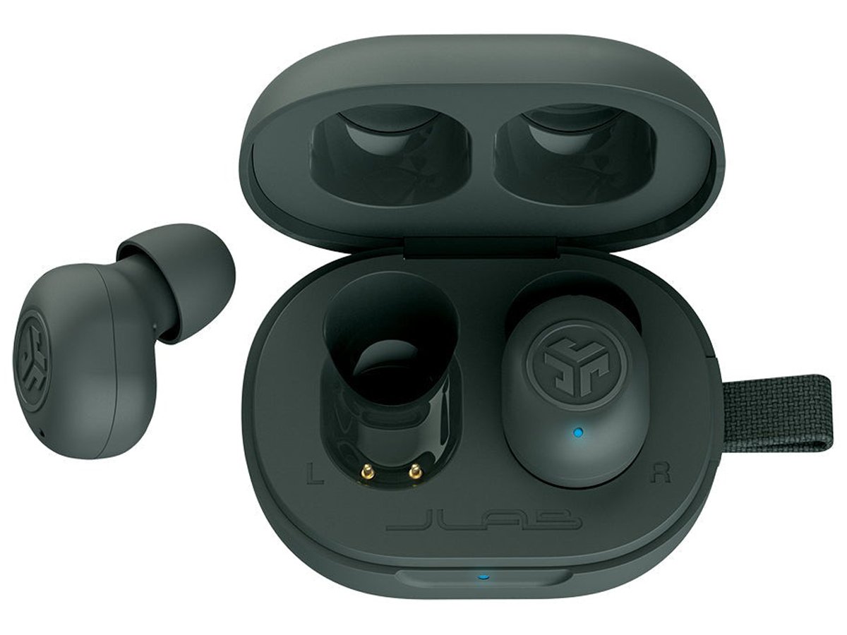 Беспроводные наушники Jlab JBuds Mini Sage Grey – угловой вид сверху с открытым зарядным футляром