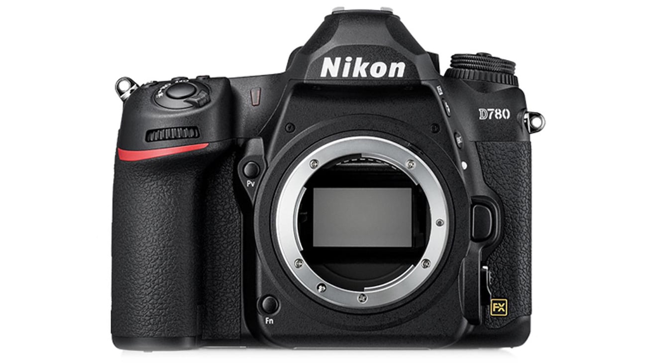 Натільна камера Nikon D780 для професіоналів