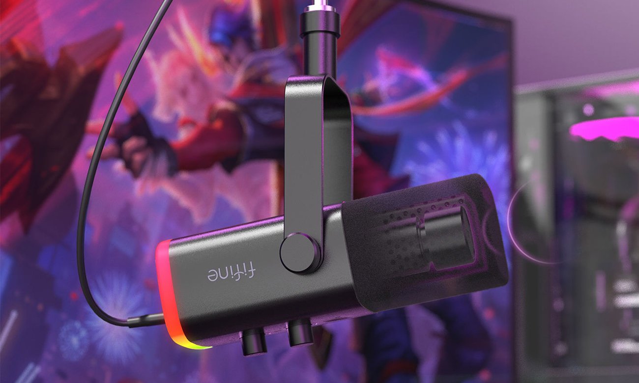 Динамічний мікрофон Fifine AM8 RGB USB XLR - Стиль життя