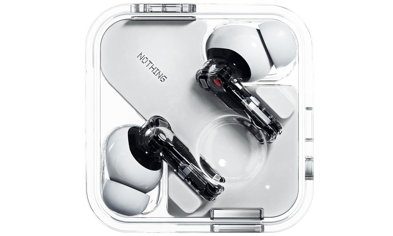 Бездротові навушники Nothing Ear White – вид зверху із закритим зарядним футляром