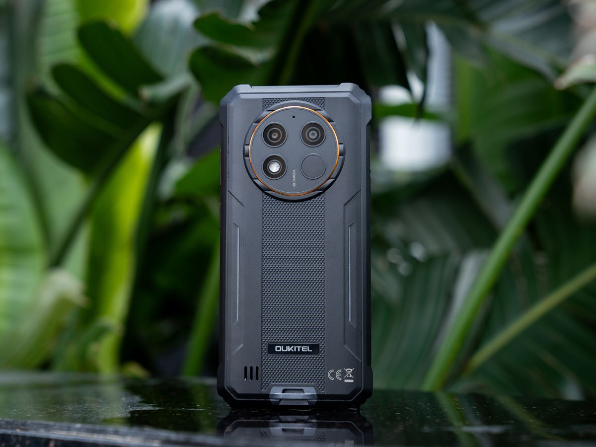 OUKITEL WP28S ззаду