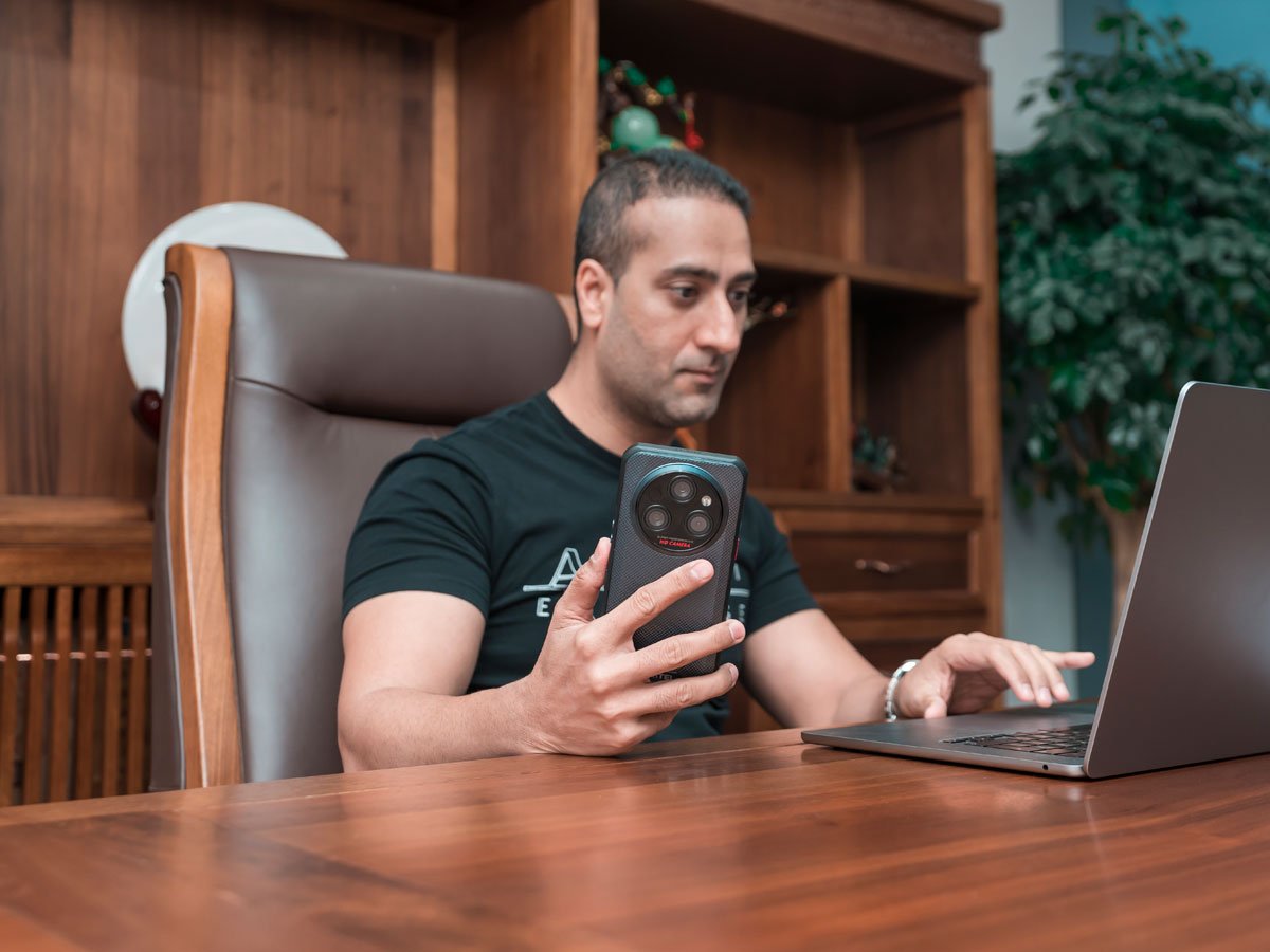 OUKITEL WP35 5G сзади