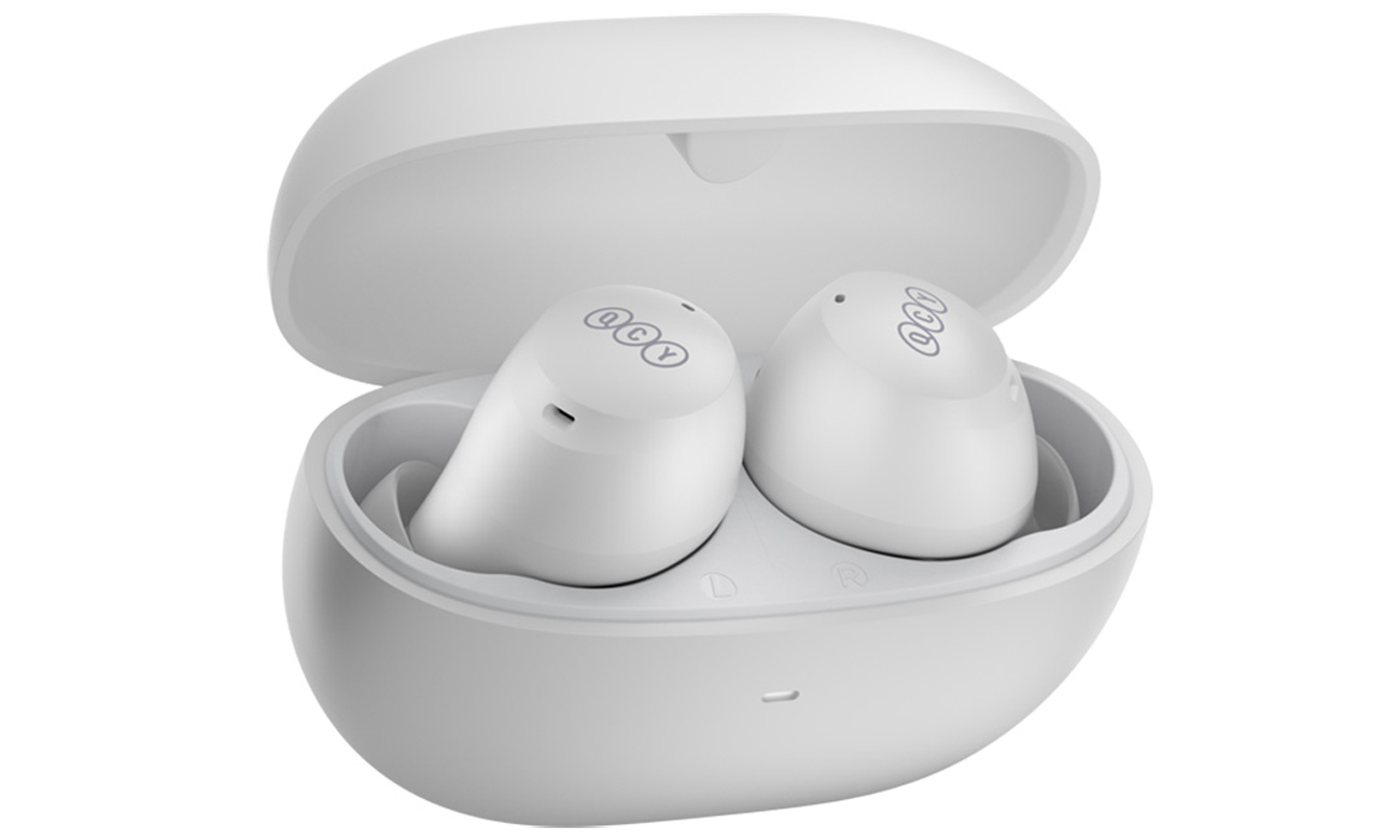 Бездротові навушники QCY HT07 ANC, білі – кутовий вигляд спереду з відкритим зарядним футляром