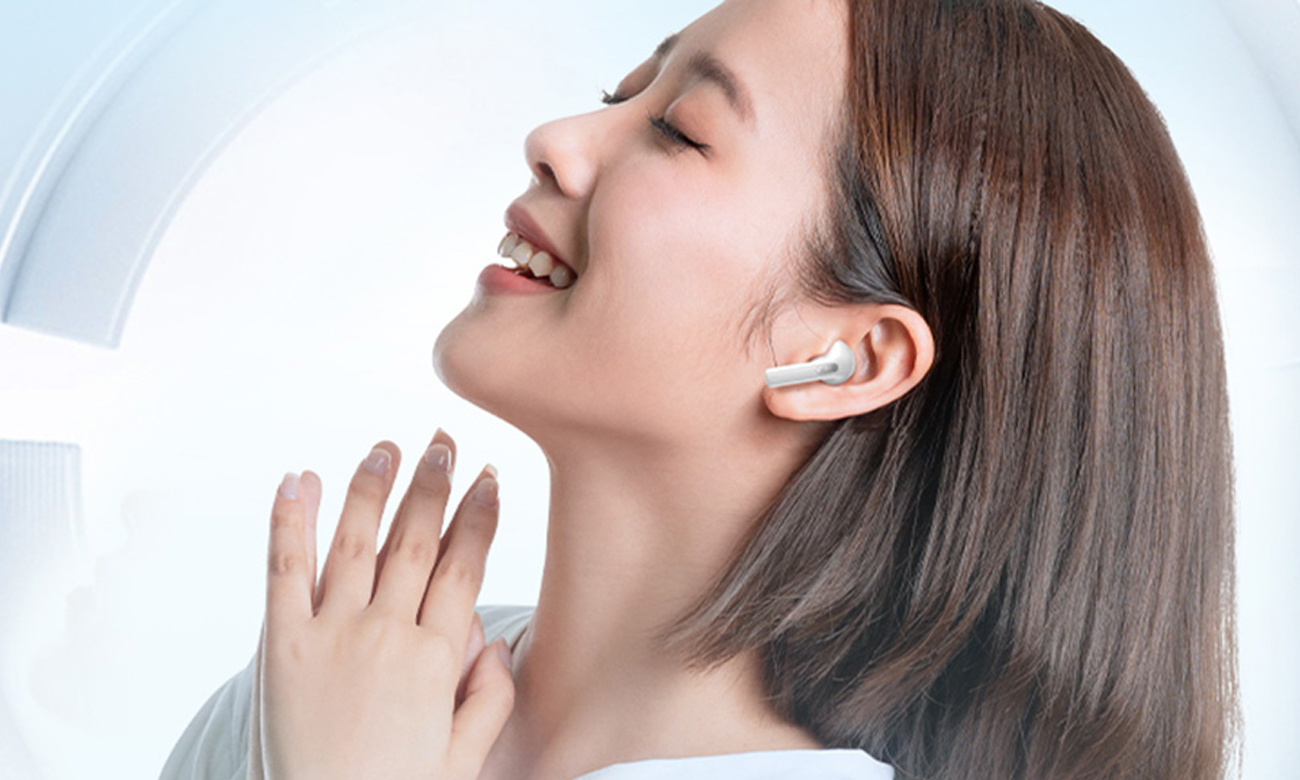 Бездротові навушники QCY T20 білі – стиль життя