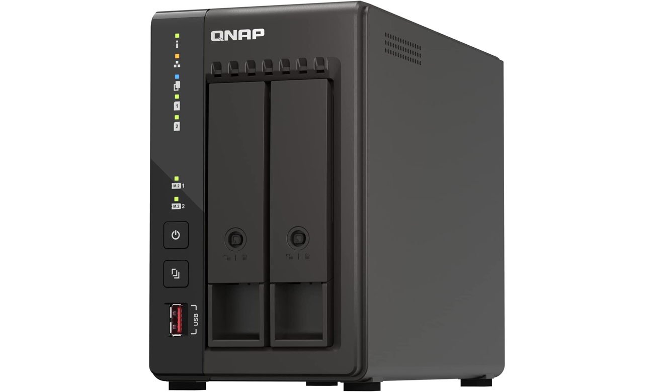 QNAP TS-253E-8G передній кут огляду