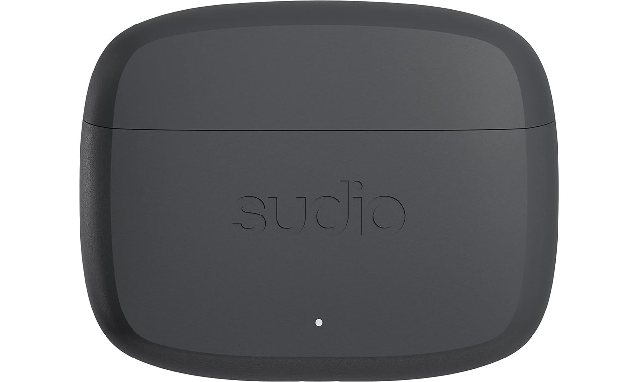 Беспроводные наушники Sudio N2 Pro Black – вид спереди закрытого зарядного футляра