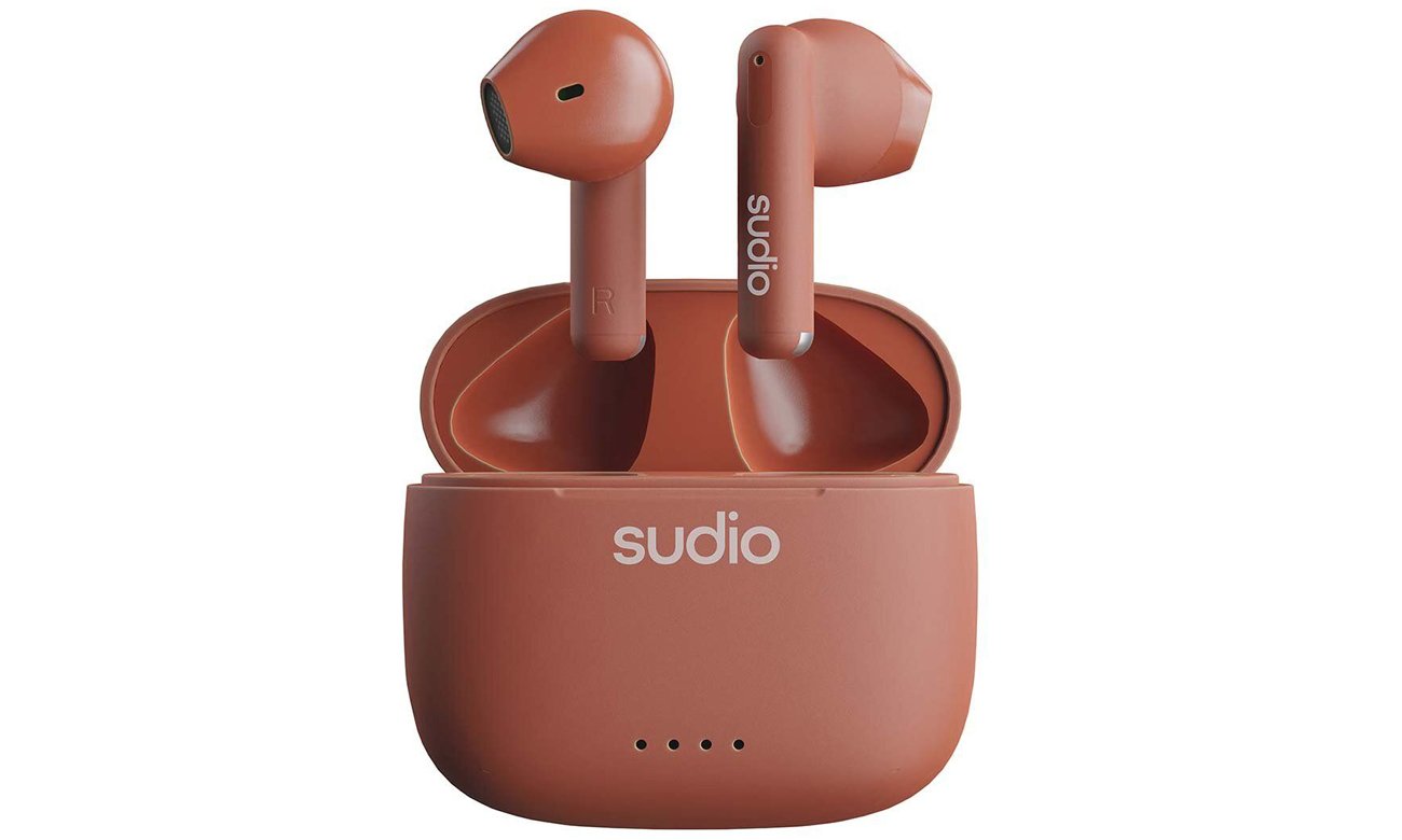 Беспроводные наушники Sudio A1 Sienna – вид спереди с открытым зарядным футляром