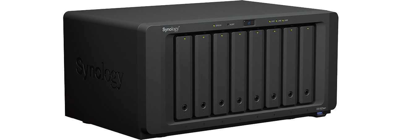 Зберігання даних Synology DS1823xs+