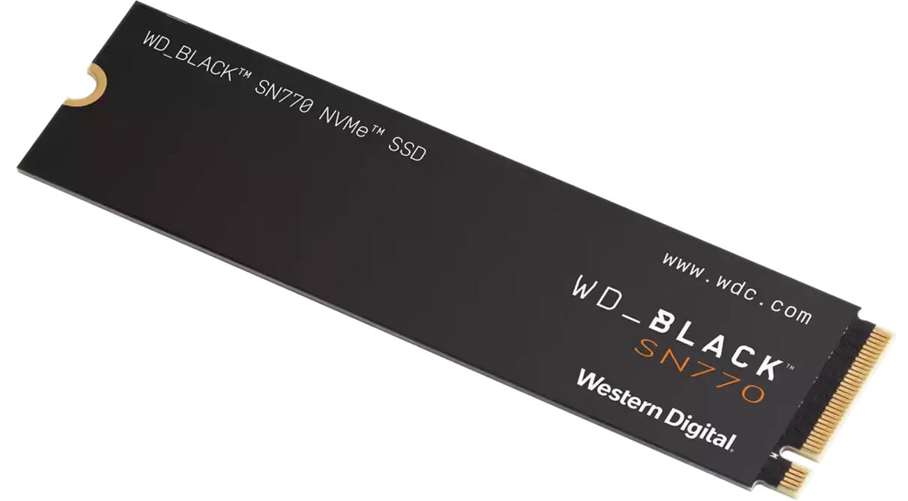 WD Black SN770 2 ТБ M.2 SSD - вид сверху под углом